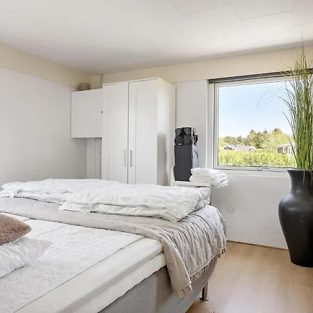 Cozy In With Jacuzzi Holiday home *