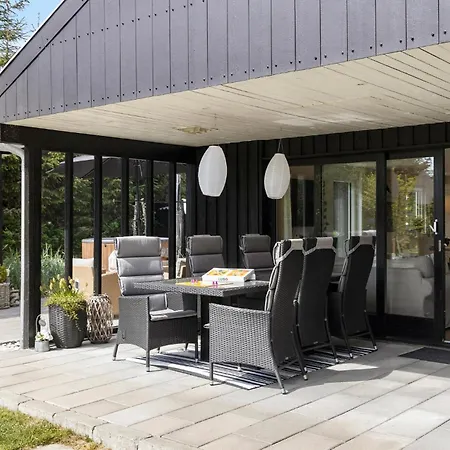 Cozy In With Jacuzzi Holiday home Hals